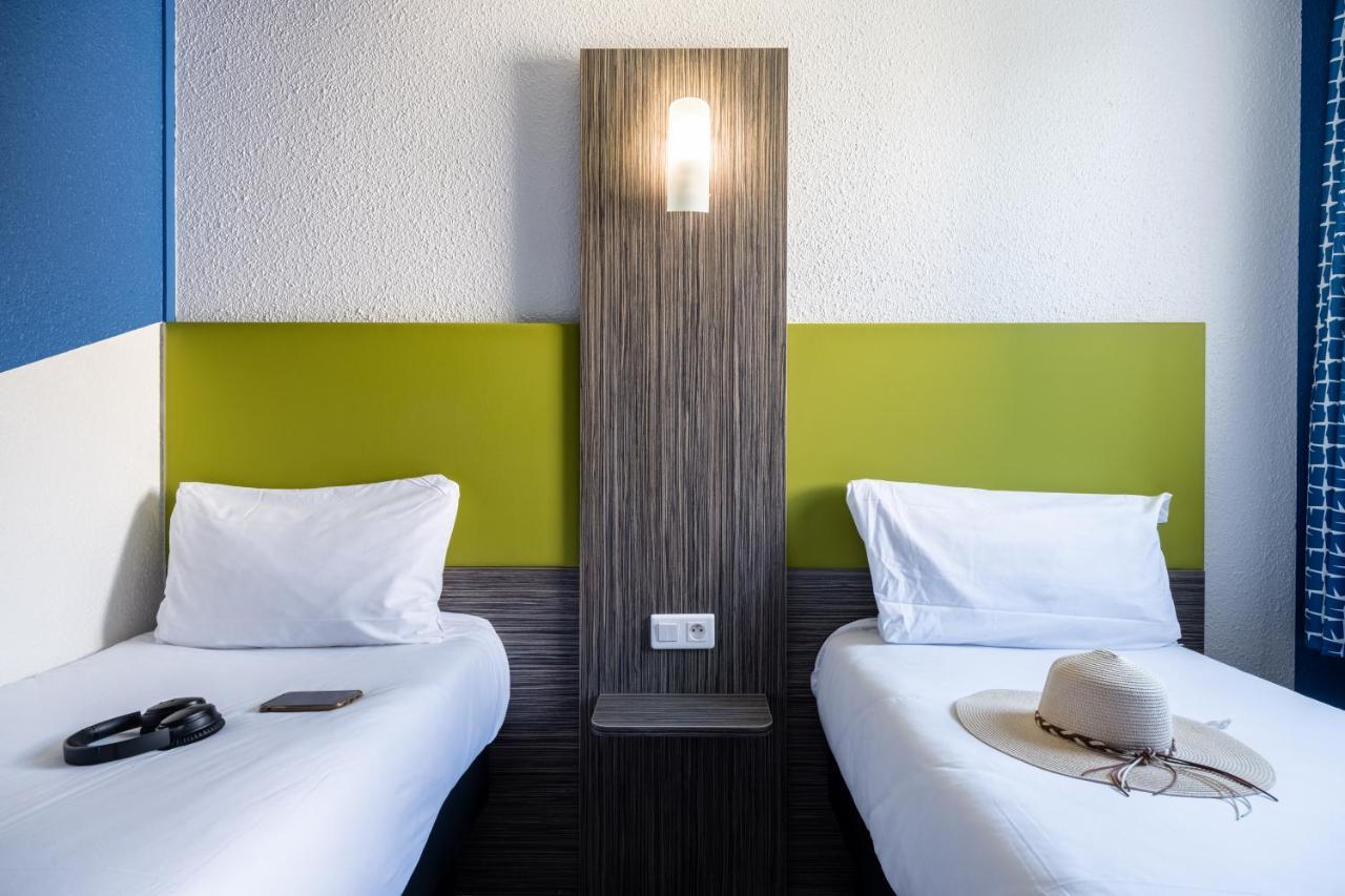 Greet Chartres Est Hotel Exterior foto