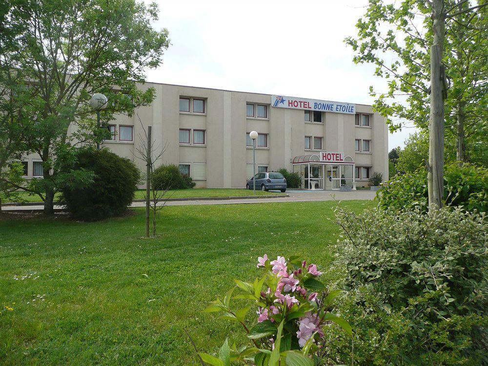 Greet Chartres Est Hotel Exterior foto